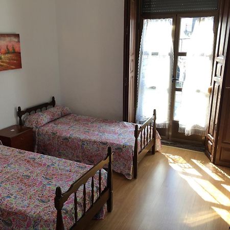 Pension Carretero Caces 외부 사진
