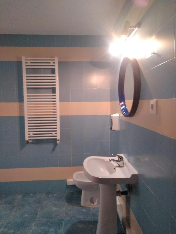 Pension Carretero Caces 외부 사진